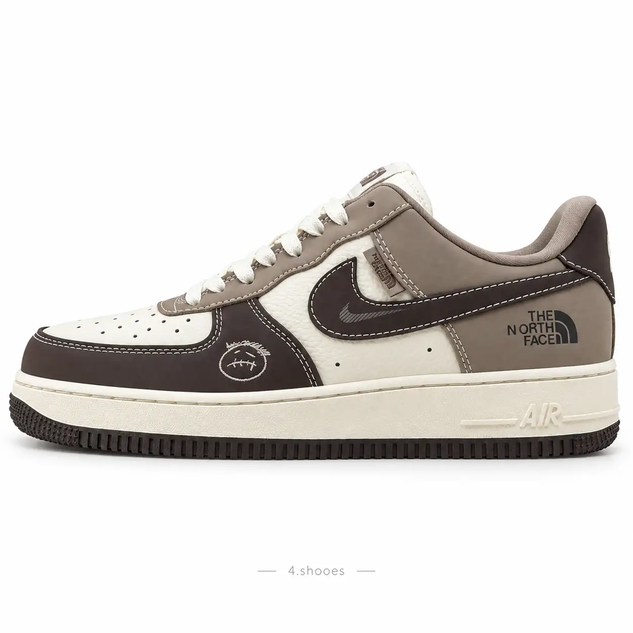 کفش کتانی نایک ایر فورس ۱ × نورث فیس (Nike Air Force 1 × The North Face)